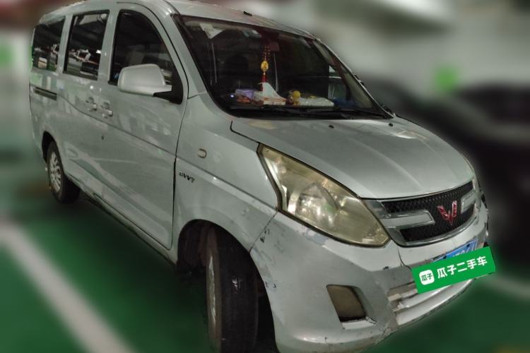 Used Wuling Rongguang V 2018 1.5L Standard Version
