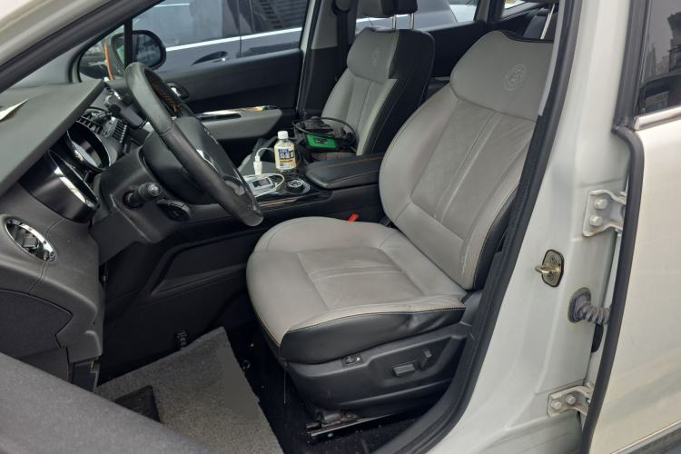 Used Peugeot 3008 2015 1.6THP Roland Garros Edition Left Front Seat