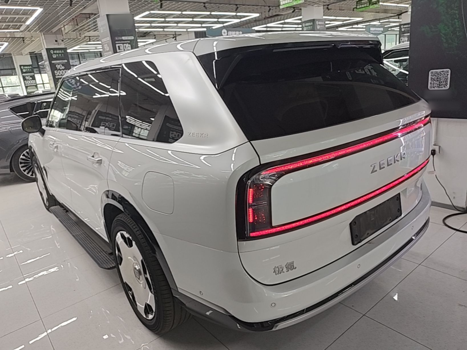 Zeekr 9X 2025 Ultra Edition 70kWh — снимка 4
