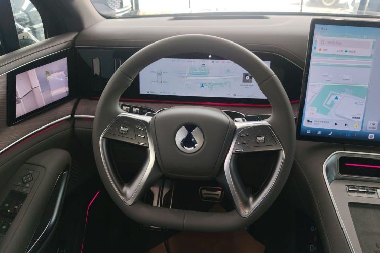 Used Denza N9 2025 Flagship Model
