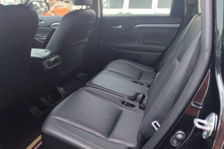 Used Toyota Highlander 2021 2.0T Four-Wheel Drive Prestige Version 7 Seats