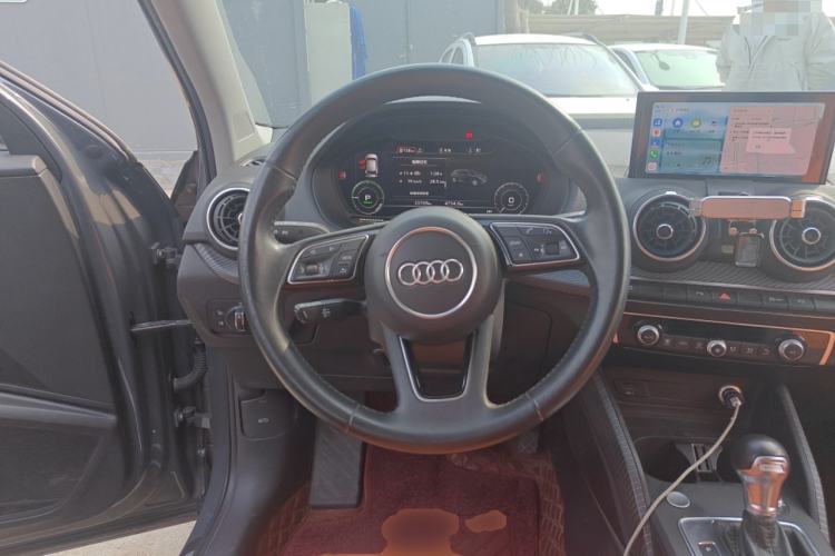 Used Audi Q2L e-tron 2019 Q2L e-tron Pure Electric Smart Enjoyment Model Steering Wheel