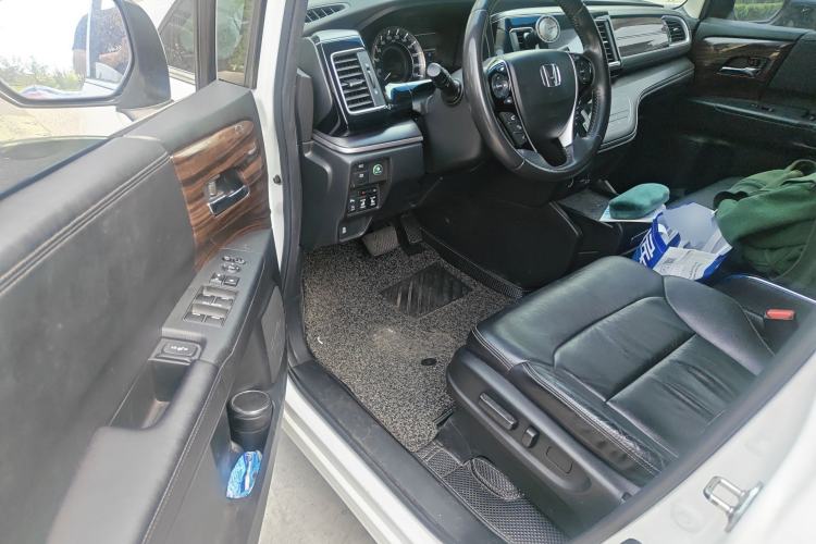 Used Honda Elysion 2016 2.4L Luxury Edition Driver Seat