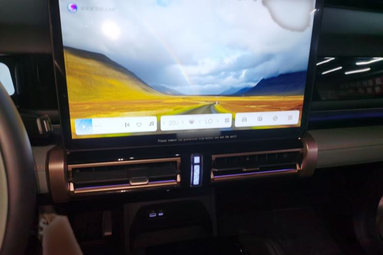 Used iCAR 03 2024 472km Four-Wheel Drive Long-Range Intelligent Advanced Version