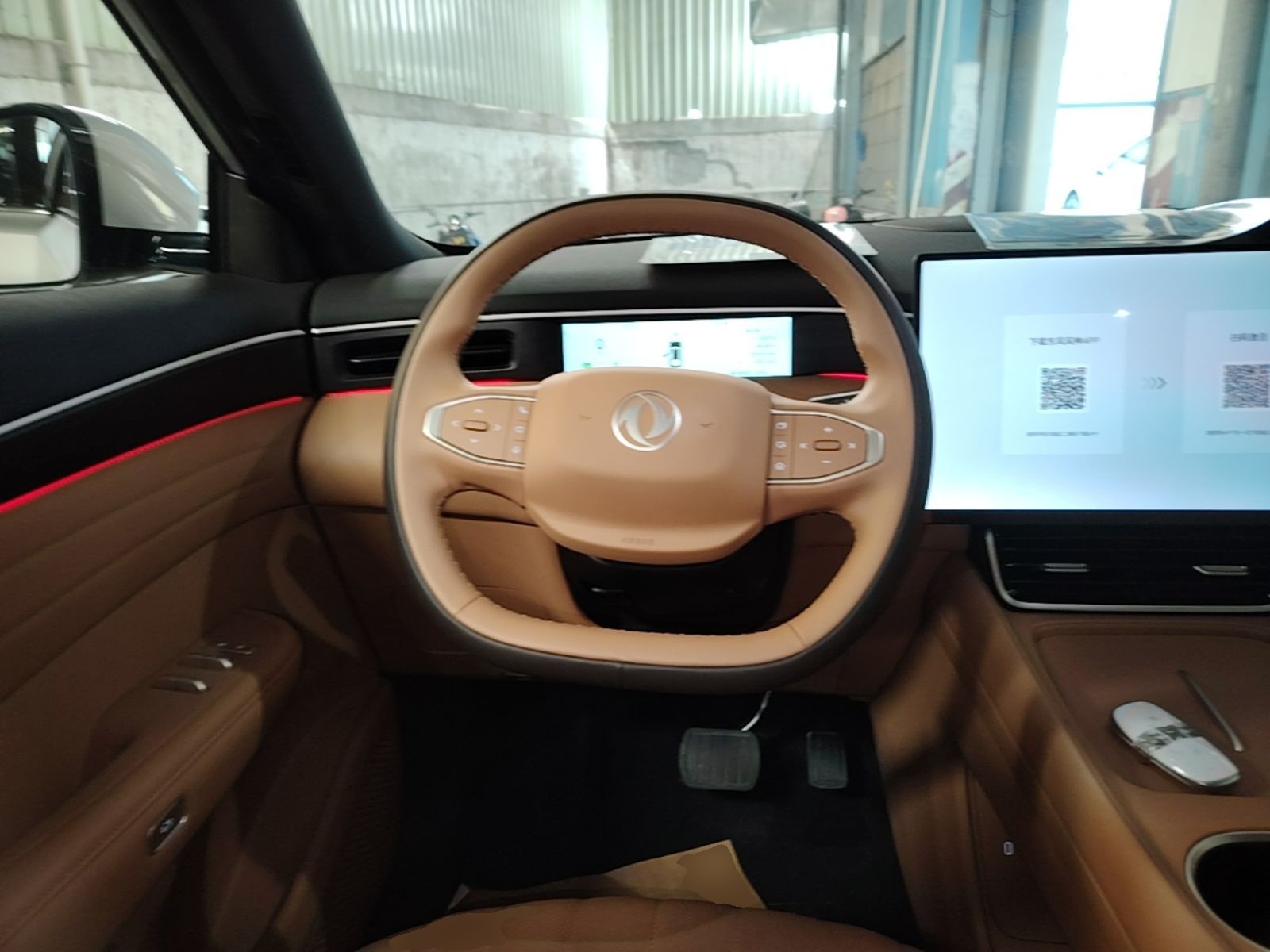 Dongfeng Aeolus L8 2025 Model 185KM Dream Edition — снимка 13
