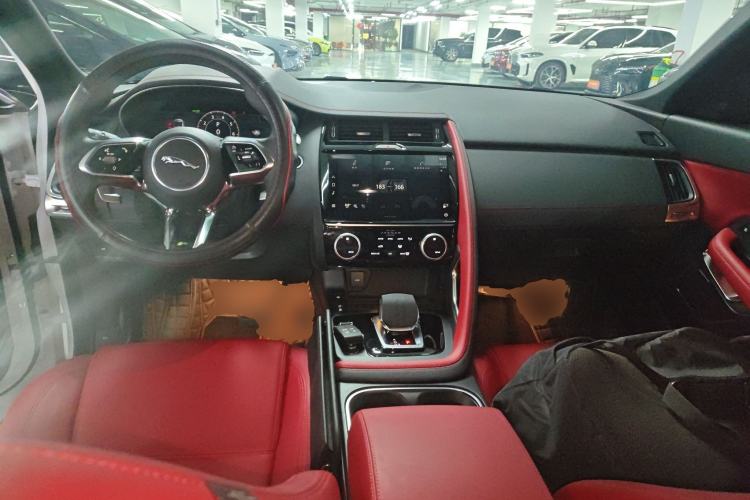 Used Jaguar E-PACE 2024 YAO Black Sport Edition R-DYNAMIC SE BLACK Center Console