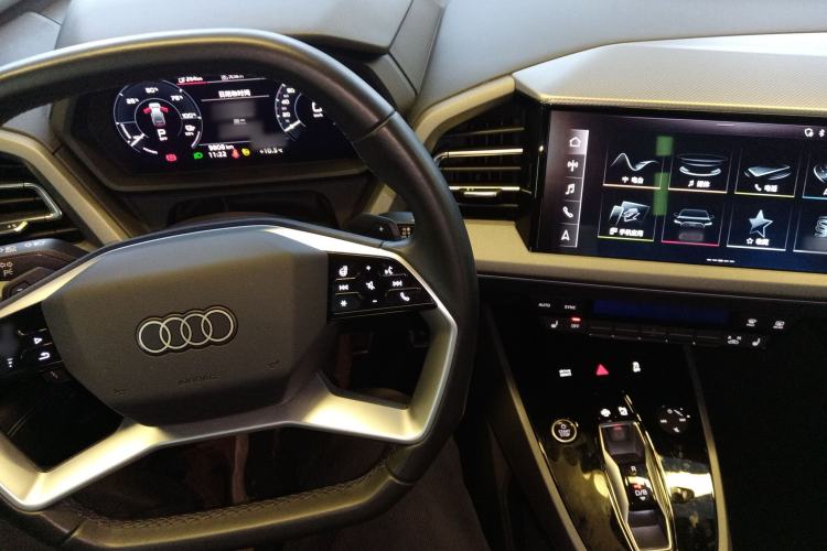 Used Audi Q5 e-tron 2022 40 e-tron Starlight Edition Mech Kit
