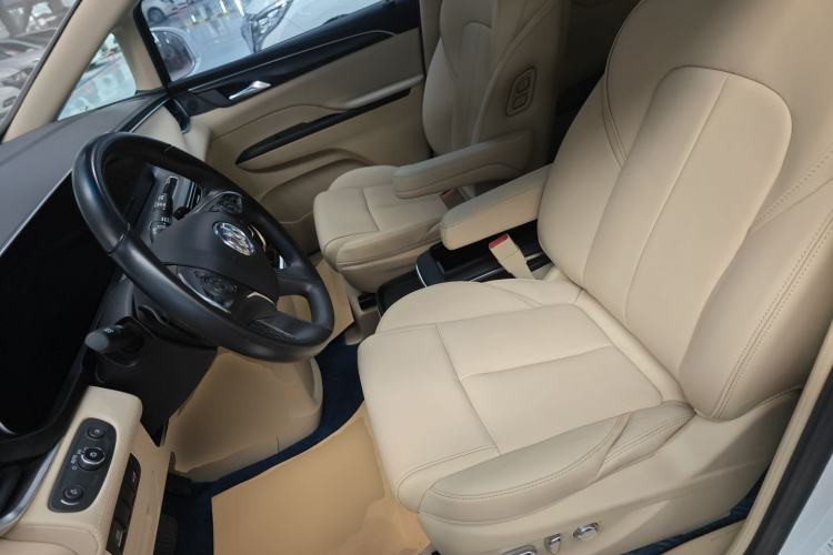 Used Buick GL8 2022 ES Landtrek 653T Luxury Edition
