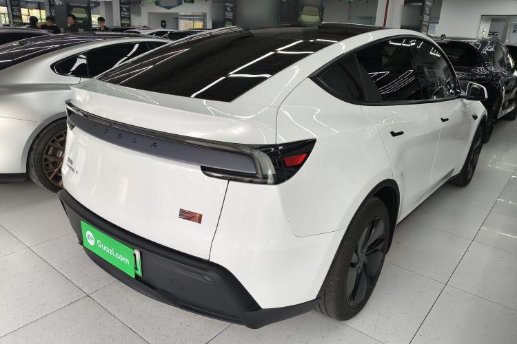 Used Tesla Model Y 2025 Rear-Wheel Drive First Edition
