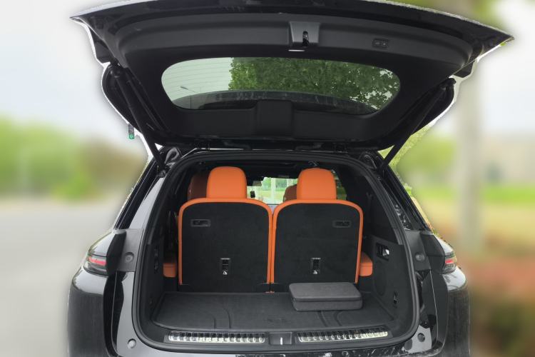 Used Li Auto L8 2023 Pro Model Trunk