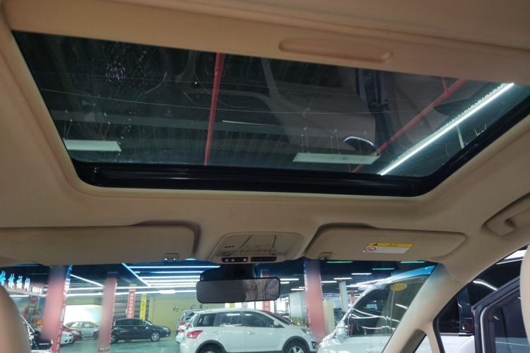 Used Buick GL8 2022 ES Landtrek 653T Luxury Edition Headliner