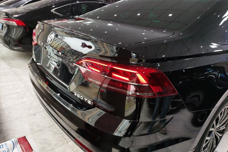 Used Volkswagen Phideon 2019 380TSI Two-Wheel Drive Business Edition China VI Standard
