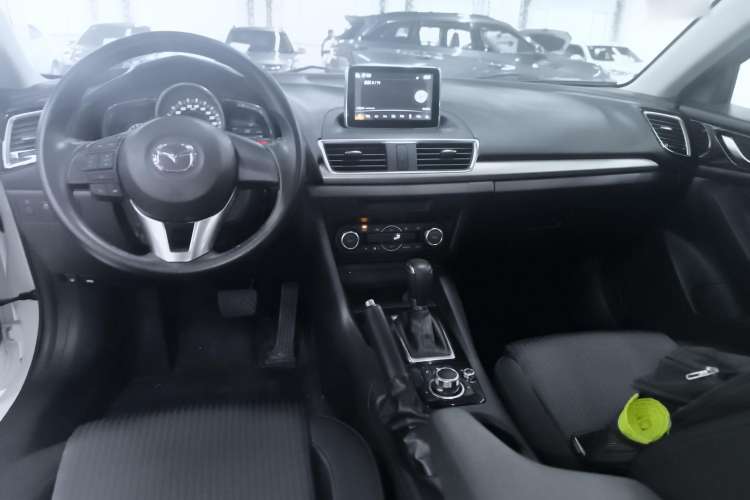 Used Mazda Mazda 3 Axela 2016 Hatchback 1.5L Automatic Luxury Model
