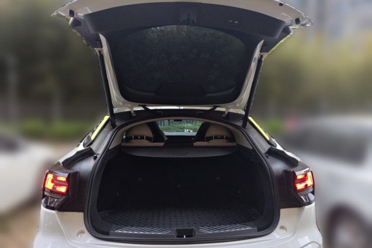 Used Lynk & Co 05 2020 2.0TD Two-Wheel Drive Shine Halo
