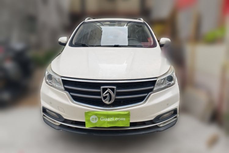 Used Baojun 730 2017 1.5T DCT Fashion Edition 7-Seater China V Emission Standard Front