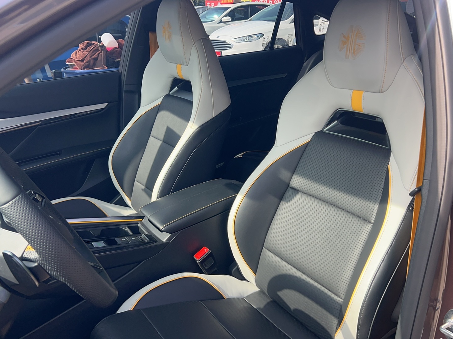 MG 5 Scorpio 2022 1.5T Trophy Sport Luxurious Edition — снимка 13