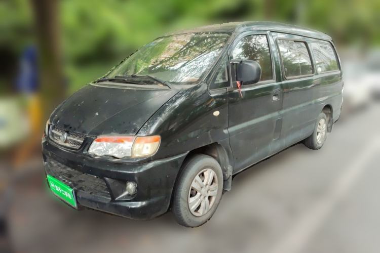 Used FORTHING Lingzhi 2015 V3 1.6L 9-Seater Standard Model