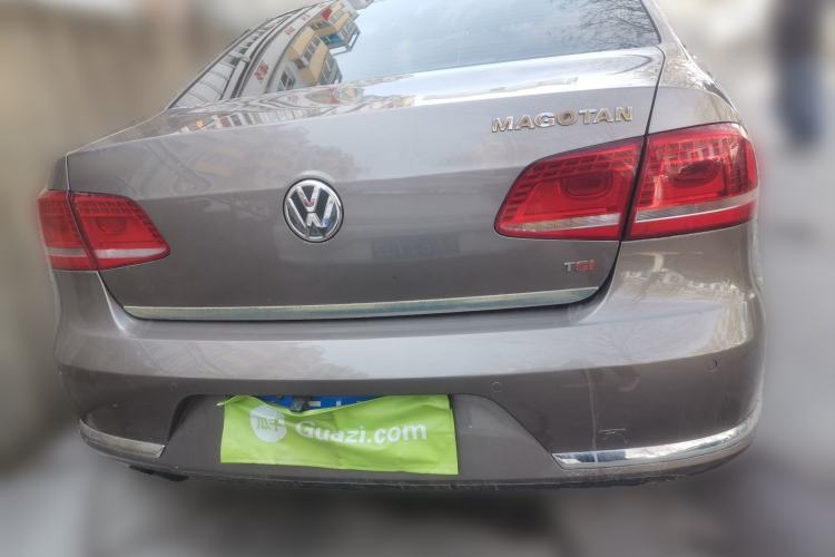 Used Volkswagen Magotan 2012 1.8TSI Prestige Model Rear