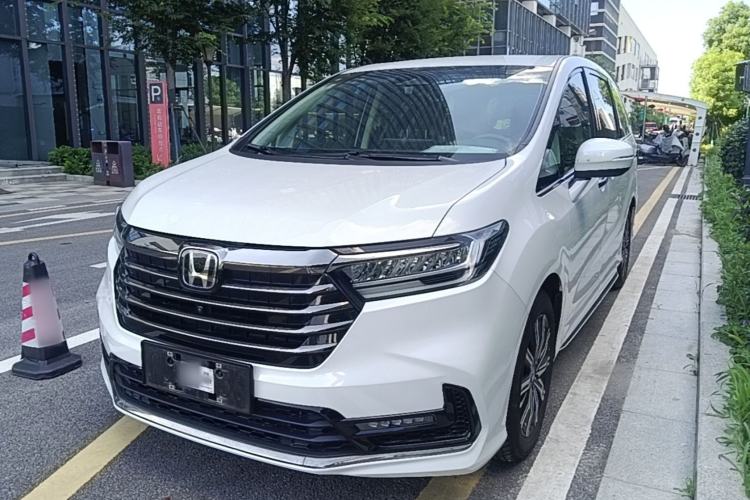 Used Honda Odyssey 2024 2.0L eHEV Sharp & Smart Edition
