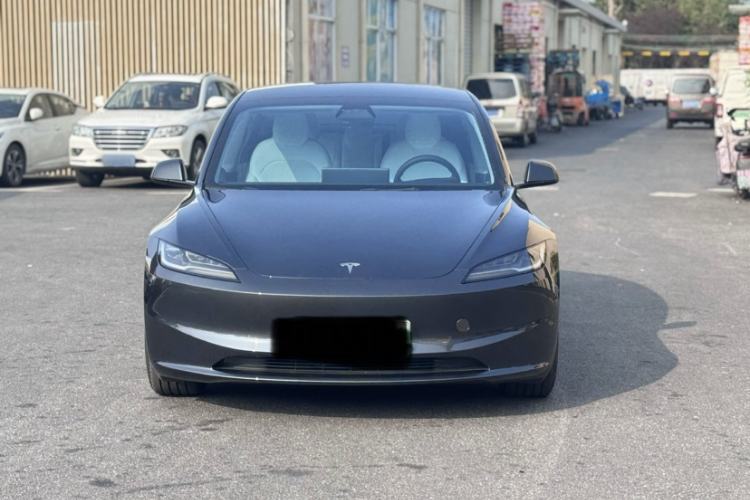 Used Tesla Model 3 2023 Long-Range All-Wheel-Drive Version