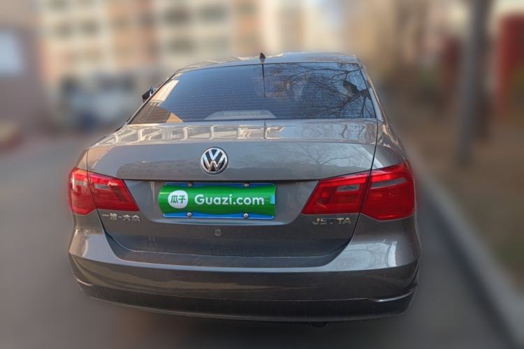 Used Volkswagen Jetta 2015 1.4L Manual Fashion Model