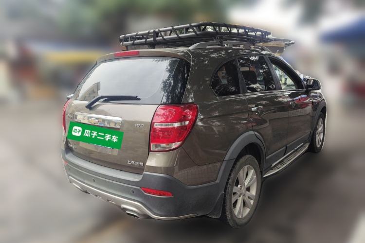 Used Chevrolet Captiva 2015 2.4L 4x4 Flagship Edition 7-Seater
