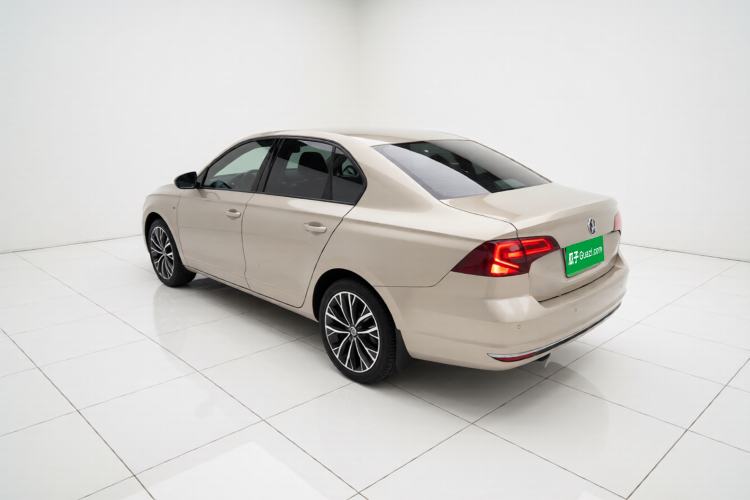 Used Volkswagen Bora 2016 230TSI DSG Luxury Version Exterior 2