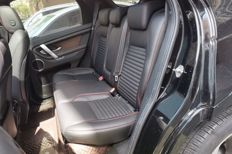 Used Land Rover Discovery Sport 2022 Revised Version 2 249 PS R-Dynamic SE Performance Tech Edition 5 Seats Left Rear Seat