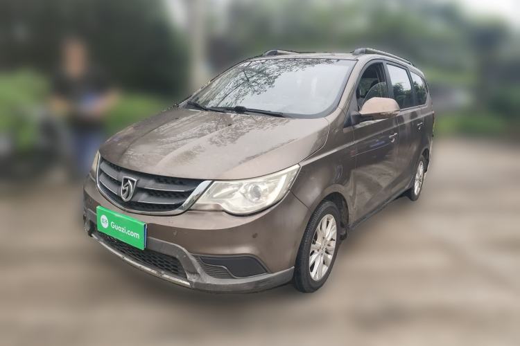 Used Baojun 730 2014 1.5L manual standard trim 7 seats
