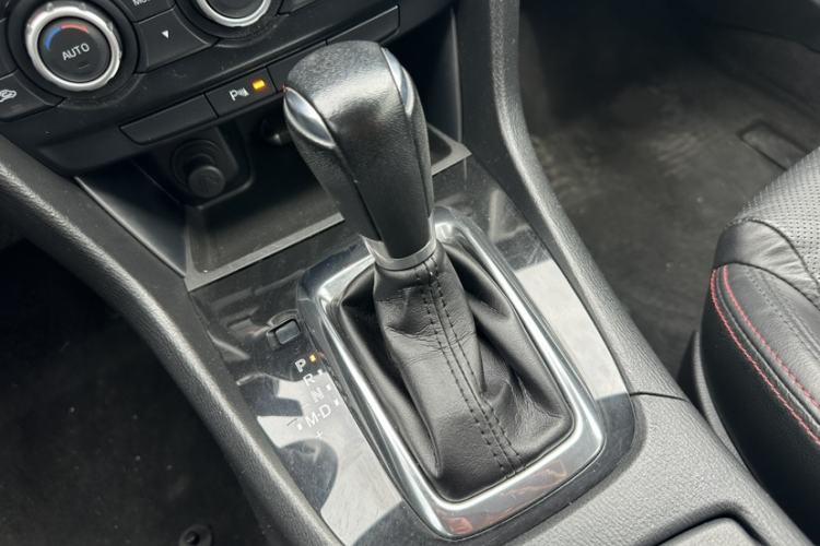 Used Mazda Atenza 2014 2.0L Blue Sky Luxury Edition
