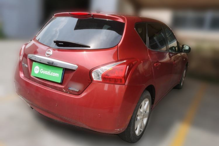 Used Nissan Tiida 2013 1.6L CVT Cool Cafe Edition
