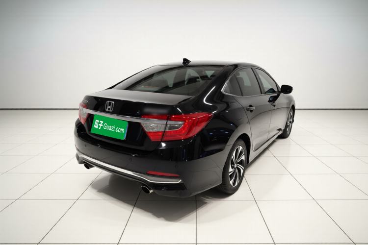 Used Honda Crider 2016 1.8L CVT Luxury Edition Exterior 5