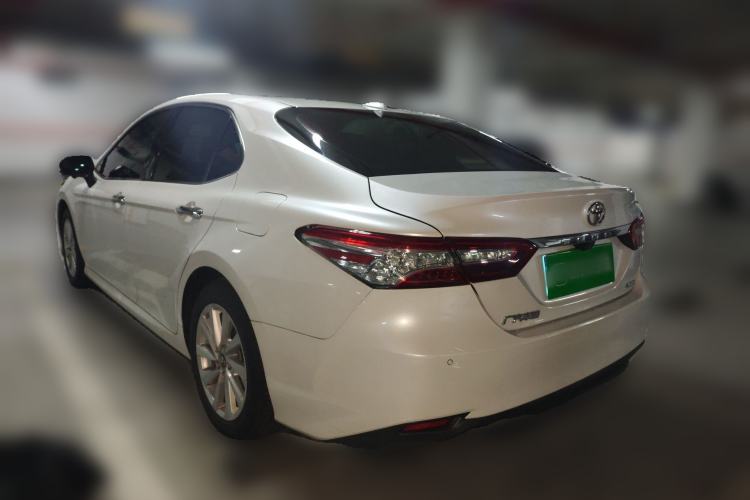 Used Toyota Camry 2021 2.0G Luxury Edition
