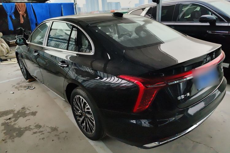 Used Hongqi H5 2025 2.0T Automatic Flag Edition – 500 000 Units Commemorative Version
