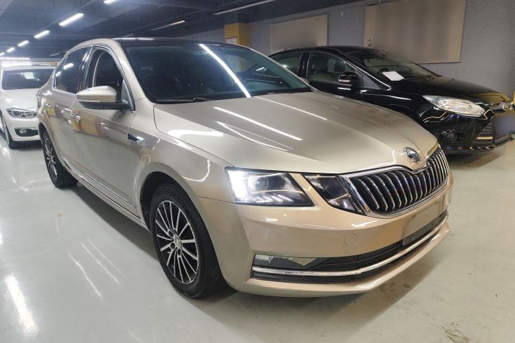 Used Skoda Octavia 2019 TSI230 DSG SmartDrive Luxury Edition China VI