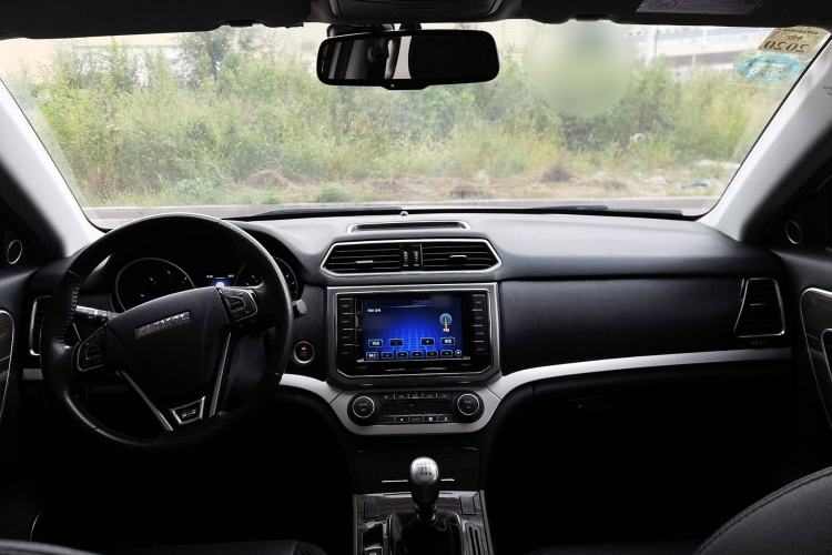 Used Haval H6 Coupe 2016 Blue-Label Diesel 2.0T Manual Two-Wheel Drive Elite Model China IV Standard
