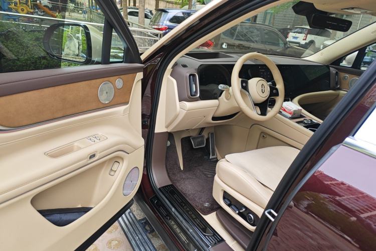 Used Hima AITO M9 2025 Extended-Range Ultra Version 52 kWh 6-Seater Driver Seat