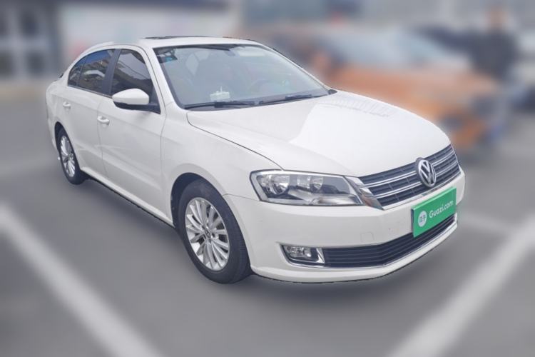 Used Volkswagen Lavida 2013 1.6L Automatic Luxury Edition Front Right 45 Deg