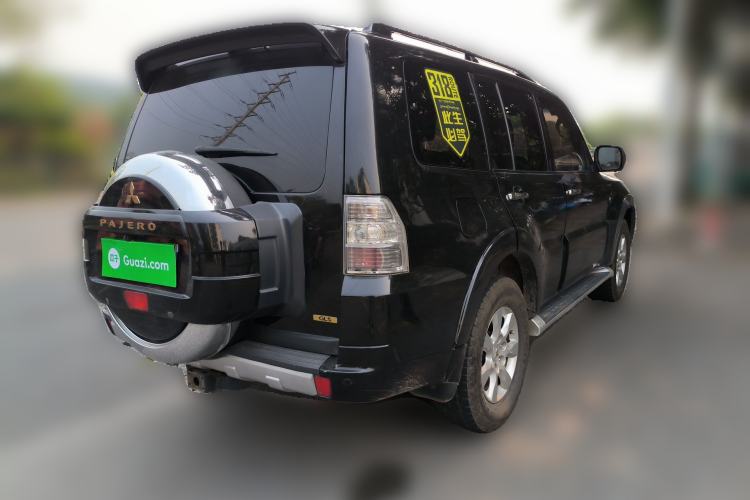 Used Mitsubishi Pajero 2014 3.0L Elite Upgrade Edition Rear Right 45 Deg