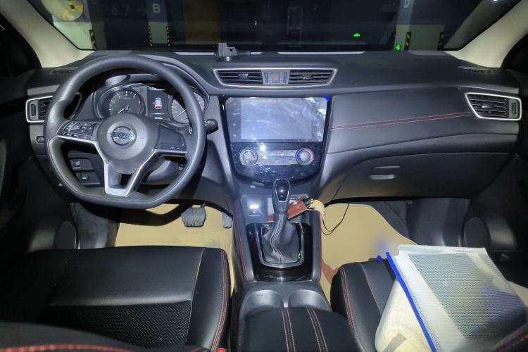 Used Nissan Qashqai 2019 2.0L CVT Smart Enjoyment Version Center Console