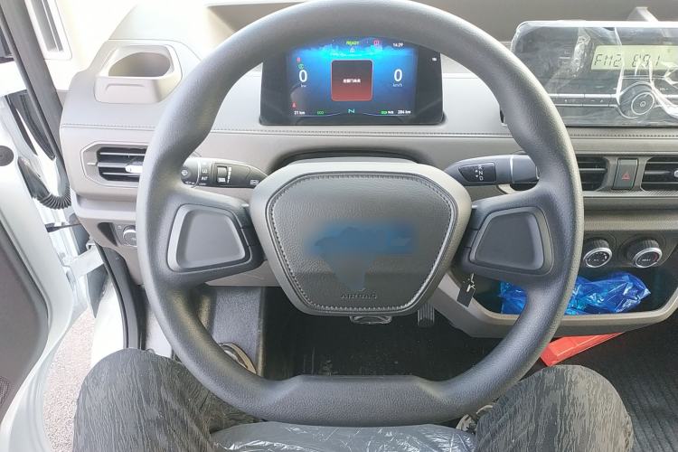 Used JMC E Fushun 2025 Model, Open Window Version, 41.86 kWh, Short Axle, Low-roof
