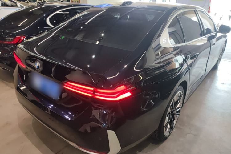 Used BMW 5 Series 2024 530Li Luxury Package Premium Edition
