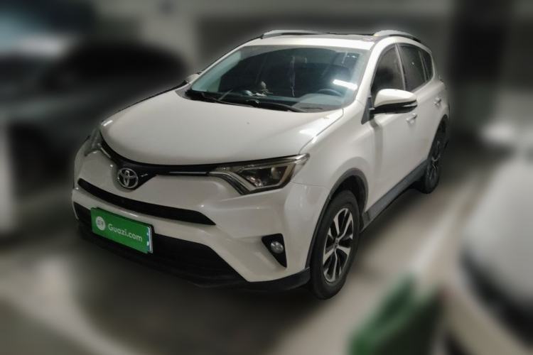 Used Toyota RAV4 2016 2.0L CVT Two-Wheel Drive Fashion Edition China V Standard