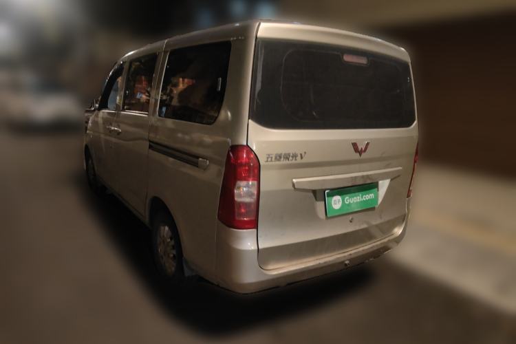 Used Wuling Rongguang V 2016 1.5L Standard Version
