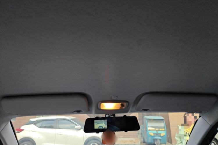 Used Chery QQ Ice Cream 2022 120km Conical Shape Lithium Iron Phosphate Headliner