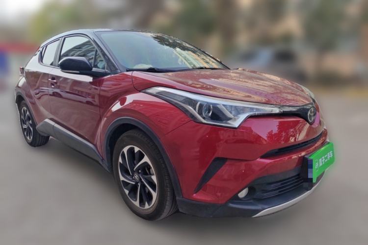 Used Toyota IZOA 2018 2.0L Yichi Version China VI Standard Front Right 45 Deg