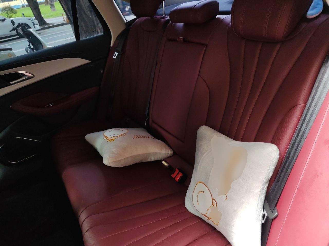 Hongqi H5 2025 1.5T DCT Qiyun 500 000th Unit Commemorative Edition — снимка 17