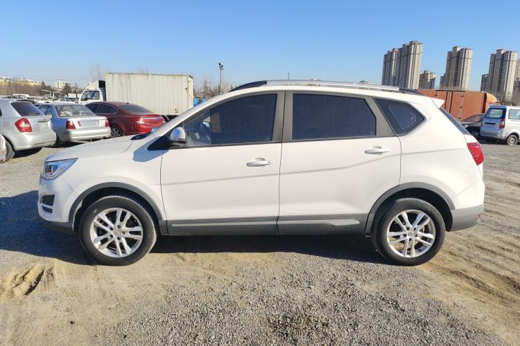Used Baojun 560 2016 1.8L Manual Value Edition
