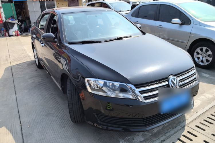 Used Volkswagen Lavida 2013 Revised Classic 1.6L Automatic Fashion Edition
