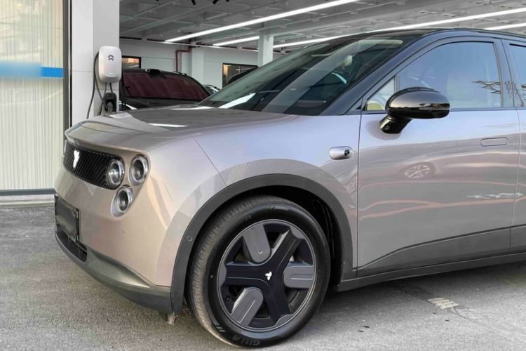 Used firefly firefly 2025 Illuminated Edition